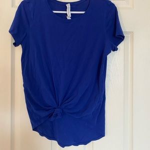 Royal blue lululemon love T shirt size 6